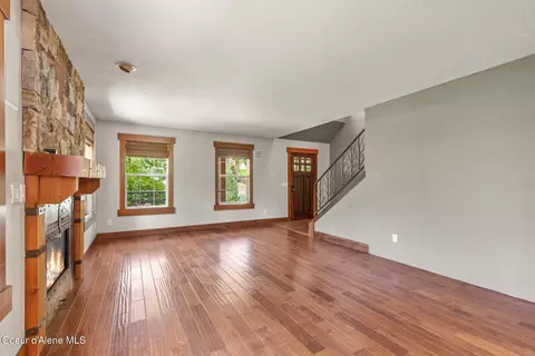 Living - 3075 E York Ct, Hayden, ID 83835 photo 3 of 5