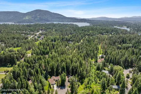 View/Area - 3075 E York Ct, Hayden, ID 83835 photo 2 of 10