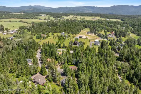 View/Area - 3075 E York Ct, Hayden, ID 83835 photo 8 of 10