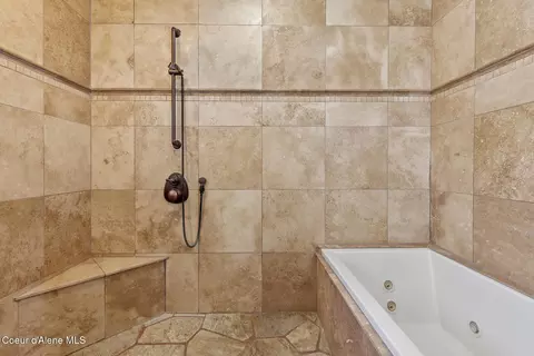 Bath - 3075 E York Ct, Hayden, ID 83835 photo 3 of 5