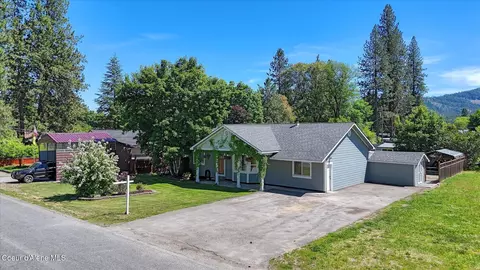 374 Dixon St, Priest River, ID 83856