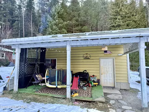 Exterior - 603 E Larch Ave, Osburn, ID 83849 photo 4 of 5