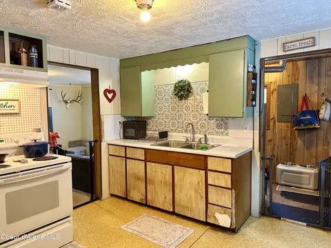 Kitchen - 603 E Larch Ave, Osburn, ID 83849 photo 1 of 4