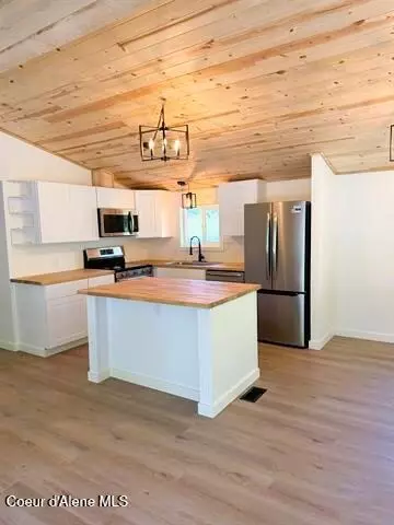 Kitchen - 151 View Rd, Kamiah, ID 83536 photo 4 of 7