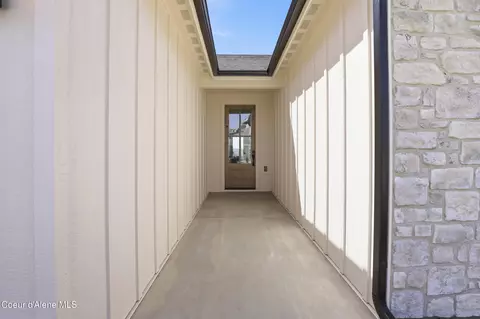 Entry Way - 3383 N Blaze Loop, Post Falls, ID 83854 photo 1 of 7
