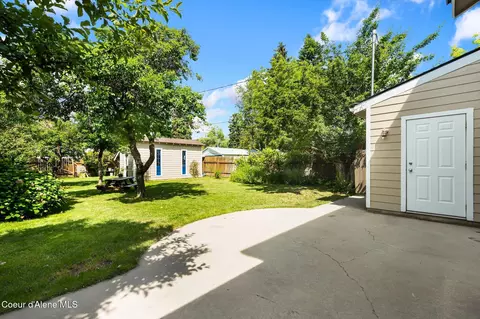 Exterior - 707 N Forest Ave, Sandpoint, ID 83864 photo 3 of 12