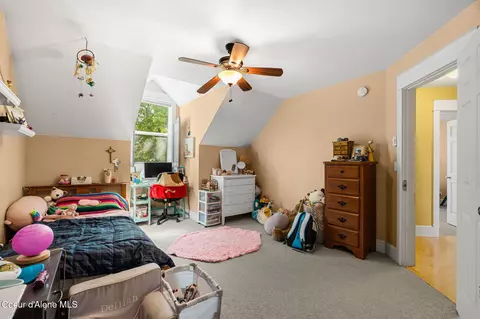 Bedroom - 707 N Forest Ave, Sandpoint, ID 83864 photo 5 of 8
