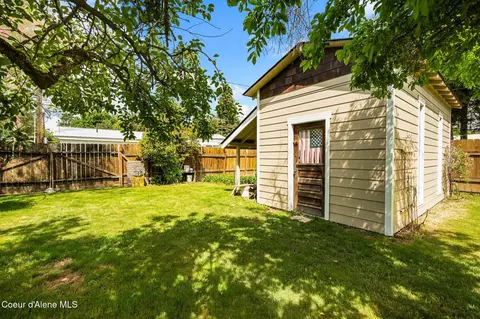 Exterior - 707 N Forest Ave, Sandpoint, ID 83864 photo 7 of 12