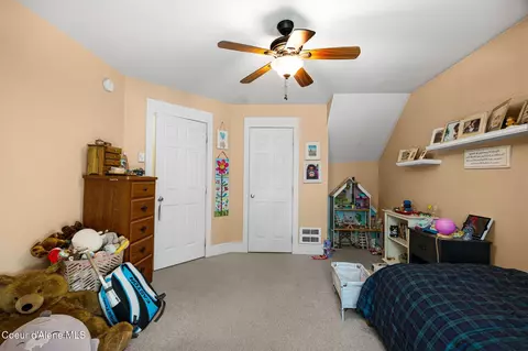 Bedroom - 707 N Forest Ave, Sandpoint, ID 83864 photo 6 of 8