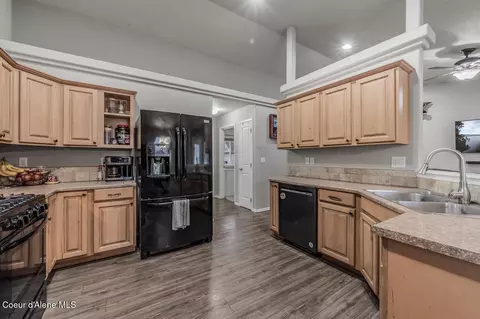 Kitchen - 9499 N Macie Loop, Hayden, ID 83835 photo 1 of 2