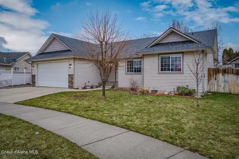 Exterior - 9499 N Macie Loop, Hayden, ID 83835 photo 2 of 9