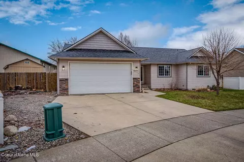 Exterior - 9499 N Macie Loop, Hayden, ID 83835 photo 3 of 9