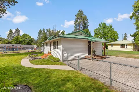 Exterior - 413 E 9th Ave, Post Falls, ID 83854 photo 3 of 4
