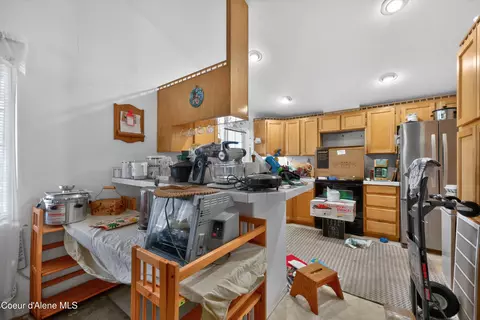 Kitchen - 1816 Bounty Loop, Hayden, ID 83835 photo 1 of 3