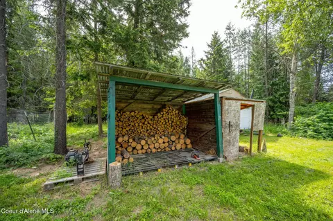 Exterior - 963 Upper Samuels Rd, Sandpoint, ID 83864 photo 8 of 12