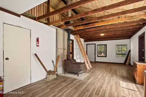 Living - 963 Upper Samuels Rd, Sandpoint, ID 83864 photo 2 of 3