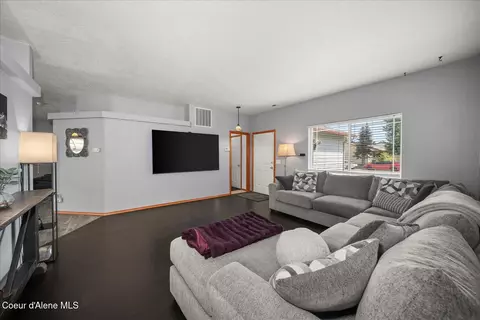Living - 1285 E Stockman Ave, Post Falls, ID 83854 photo 1 of 3