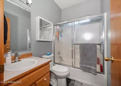 Bath - 1285 E Stockman Ave, Post Falls, ID 83854 photo 2 of 2