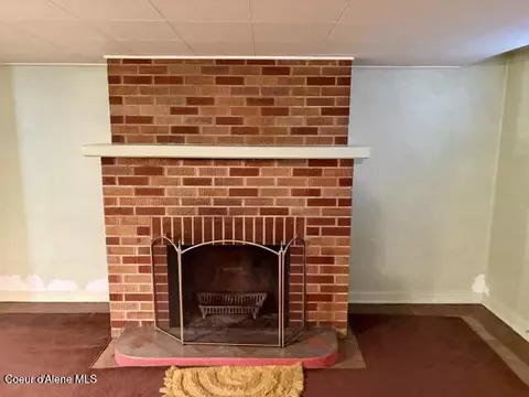 Living - 302 2nd St, Wallace, ID 83873 photo 12 of 12