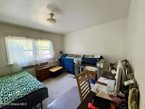 Bedroom - 302 2nd St, Wallace, ID 83873 photo 3 of 11