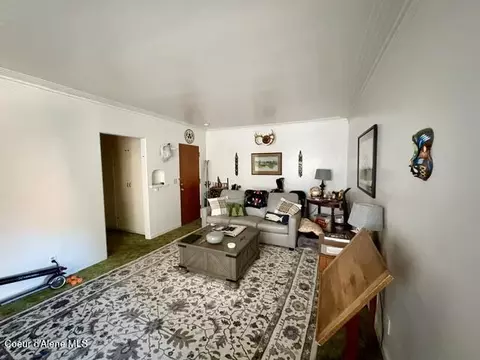Living - 302 2nd St, Wallace, ID 83873 photo 5 of 12