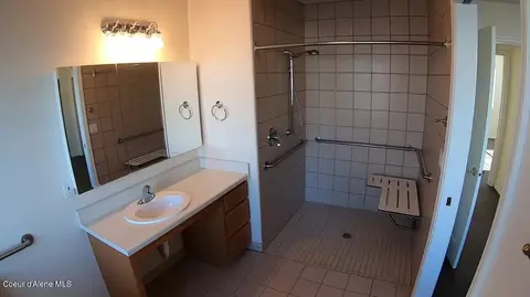 Bath - 3834 E 3rd Ave, Post Falls, ID 83854 photo 1 of 1