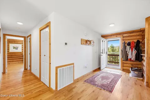 Entry Way - 3132 Windfall Pass Rd, Plummer, ID 83851 photo 1 of 3