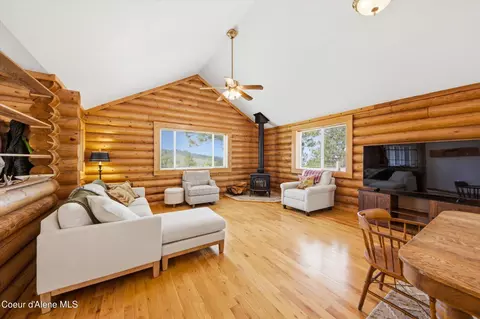 Living - 3132 Windfall Pass Rd, Plummer, ID 83851 photo 1 of 1