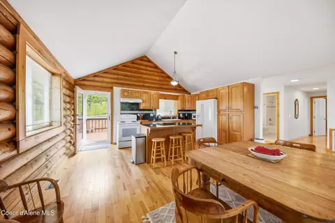 Dining - 3132 Windfall Pass Rd, Plummer, ID 83851 photo 3 of 4