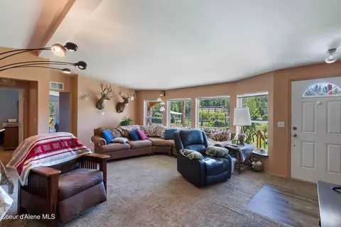 Living - 871 Foothill Dr, Athol, ID 83801 photo 1 of 3