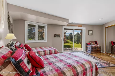 Bedroom - 3657 Cocolalla Loop, Cocolalla, ID 83813 photo 4 of 5