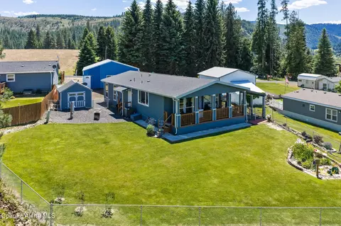 575 Garden Tracts Rd, Saint Maries, ID 83861
