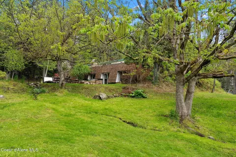 Exterior - 272 Hidden Spring Rd, Sandpoint, ID 83864 photo 6 of 33