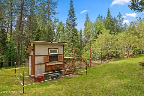 Exterior - 272 Hidden Spring Rd, Sandpoint, ID 83864 photo 14 of 33