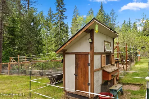 Exterior - 272 Hidden Spring Rd, Sandpoint, ID 83864 photo 13 of 33