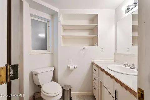 Bath - 272 Hidden Spring Rd, Sandpoint, ID 83864 photo 4 of 5