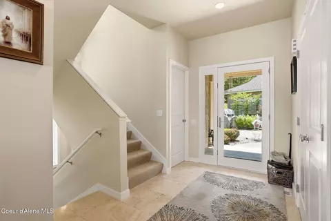 Entry Way - 3839 E Bridgeview Dr, Harrison, ID 83833 photo 2 of 3