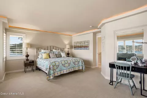 Bedroom - 3839 E Bridgeview Dr, Harrison, ID 83833 photo 2 of 5