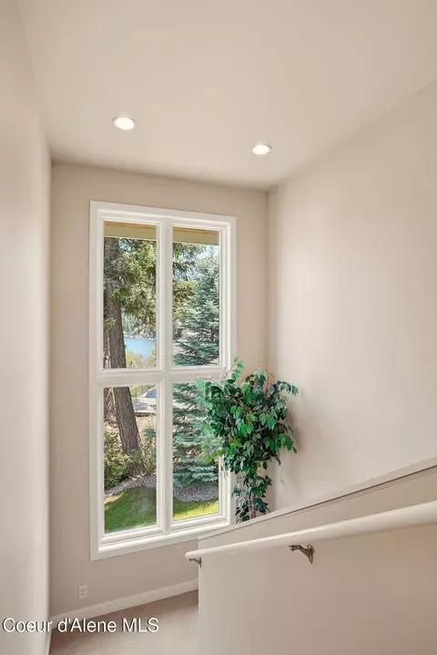 Entry Way - 3839 E Bridgeview Dr, Harrison, ID 83833 photo 3 of 3