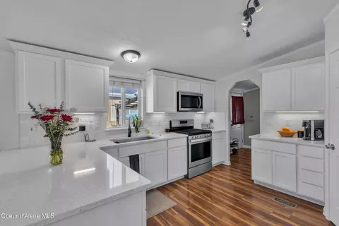 2246 W Windermere Ave, Coeur D'alene, ID 83815