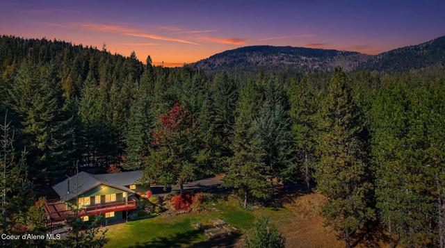 8766 W Barrett Dr, Rathdrum, ID 83858