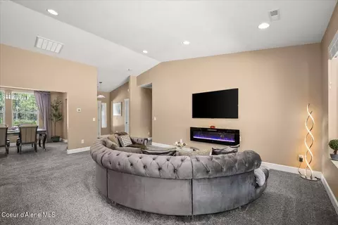 Living - 2500 E Marnett Rd, Athol, ID 83801 photo 1 of 1
