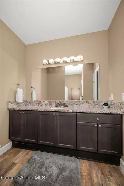 Bath - 2500 E Marnett Rd, Athol, ID 83801 photo 4 of 6