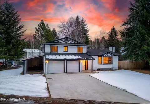 6933 W Tesemini Dr, Spirit Lake, ID 83869
