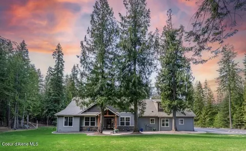 3102 W Mack Ln, Rathdrum, ID 83858