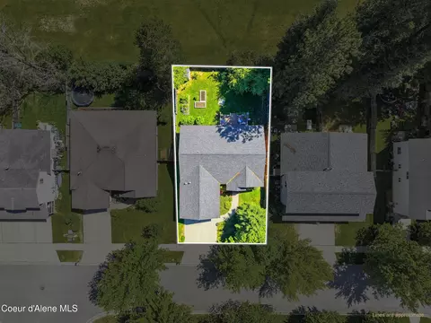View/Area - 1625 Sequoia Ln, Sandpoint, ID 83864 photo 2 of 8