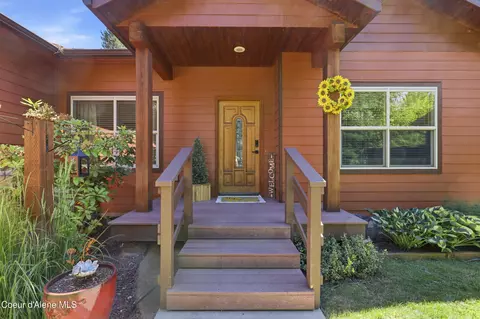 Exterior - 1625 Sequoia Ln, Sandpoint, ID 83864 photo 4 of 13
