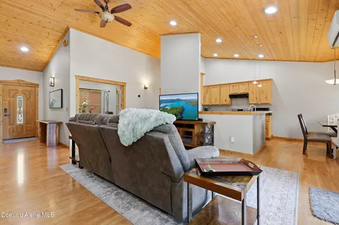 Living - 1625 Sequoia Ln, Sandpoint, ID 83864 photo 1 of 1