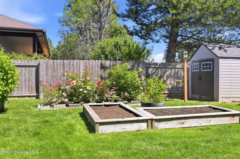 Exterior - 1625 Sequoia Ln, Sandpoint, ID 83864 photo 10 of 13