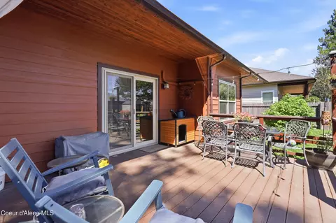 Exterior - 1625 Sequoia Ln, Sandpoint, ID 83864 photo 6 of 13